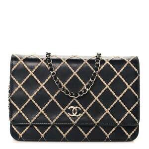 Chanel Calfskin Diamond Stitch Wallet #256932C19B